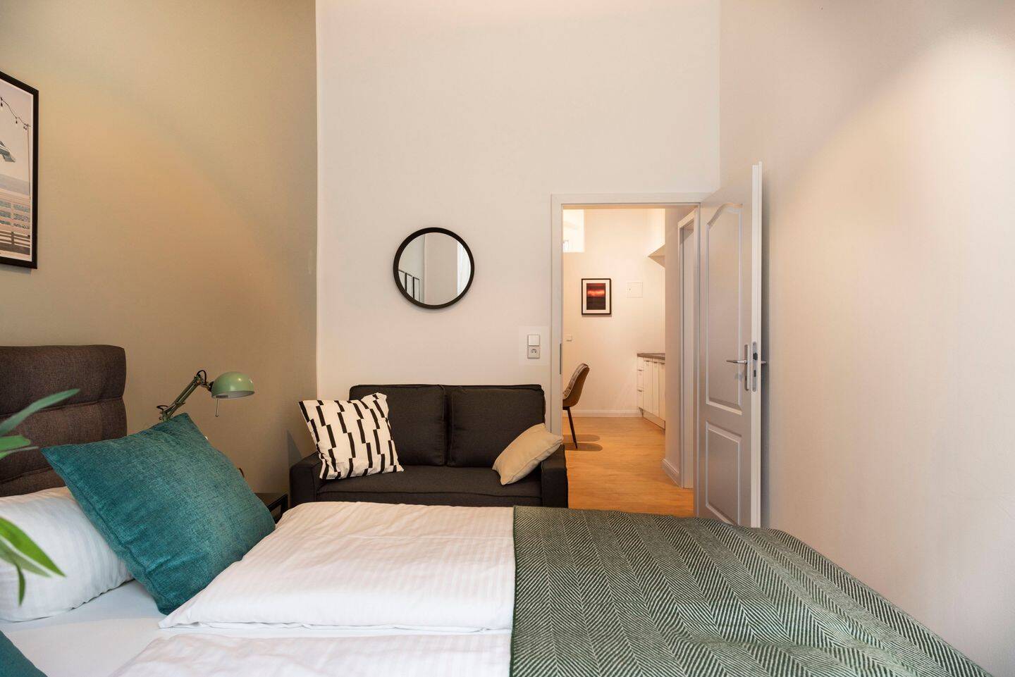 Charming 3-Room Fully Furnished Apartment, Ground Floor