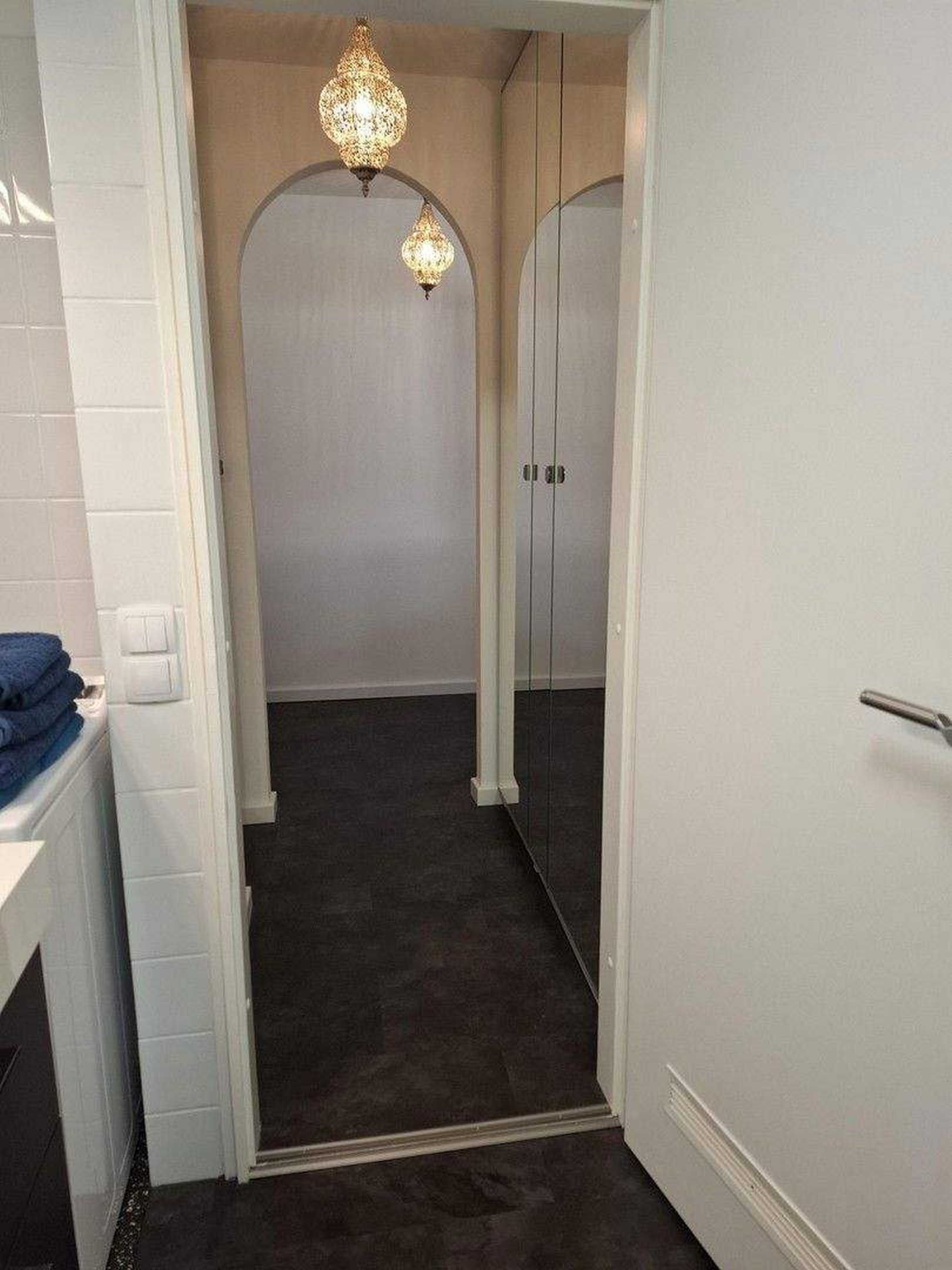 Elegant 1-Room Furnished Apartment with Balcony & Parking