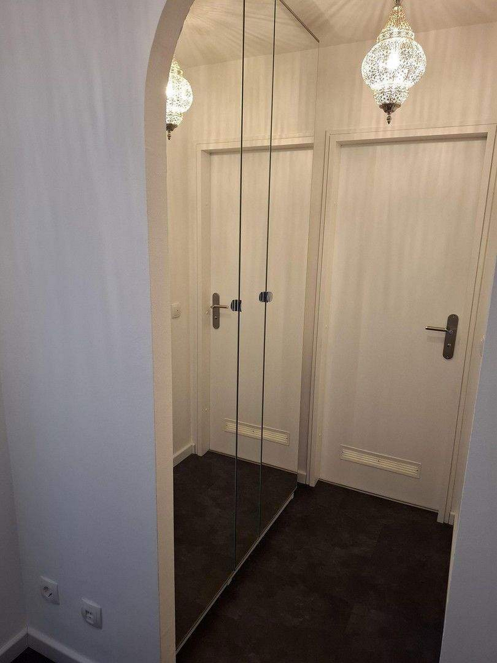 Elegant 1-Room Furnished Apartment with Balcony & Parking