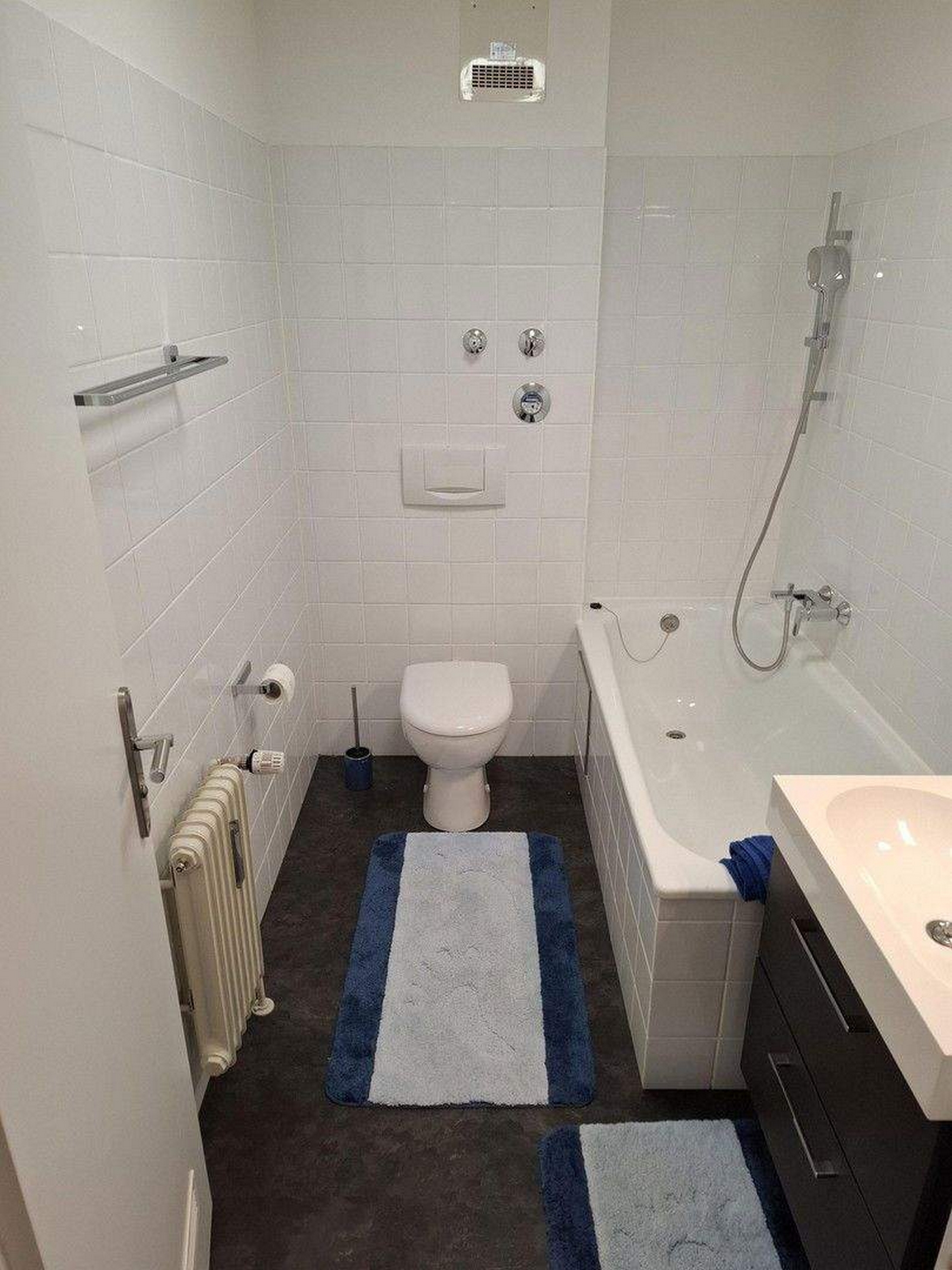 Elegant 1-Room Furnished Apartment with Balcony & Parking