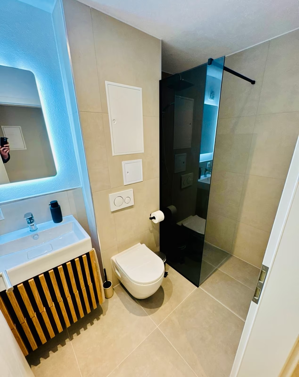 Modern 1-Room Apartment with Balcony, Fully Renovated – Sankt Englmar