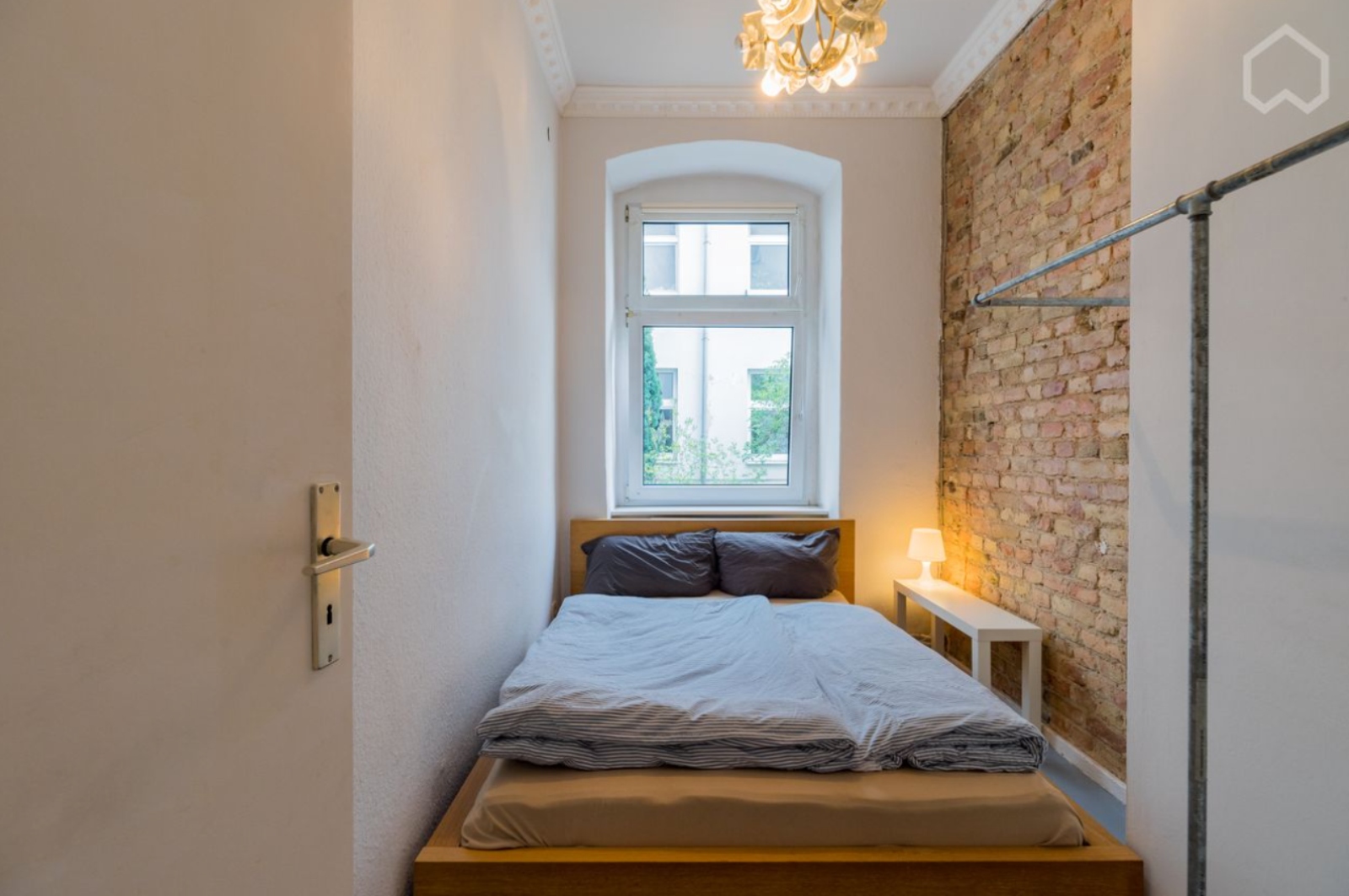 Charming 2-Room Altbau Apartment with High Ceilings
