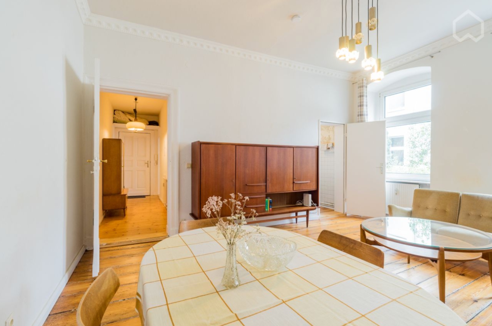 Charming 2-Room Altbau Apartment with High Ceilings