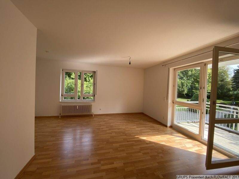 Charming 2-Room Apartment with Balcony