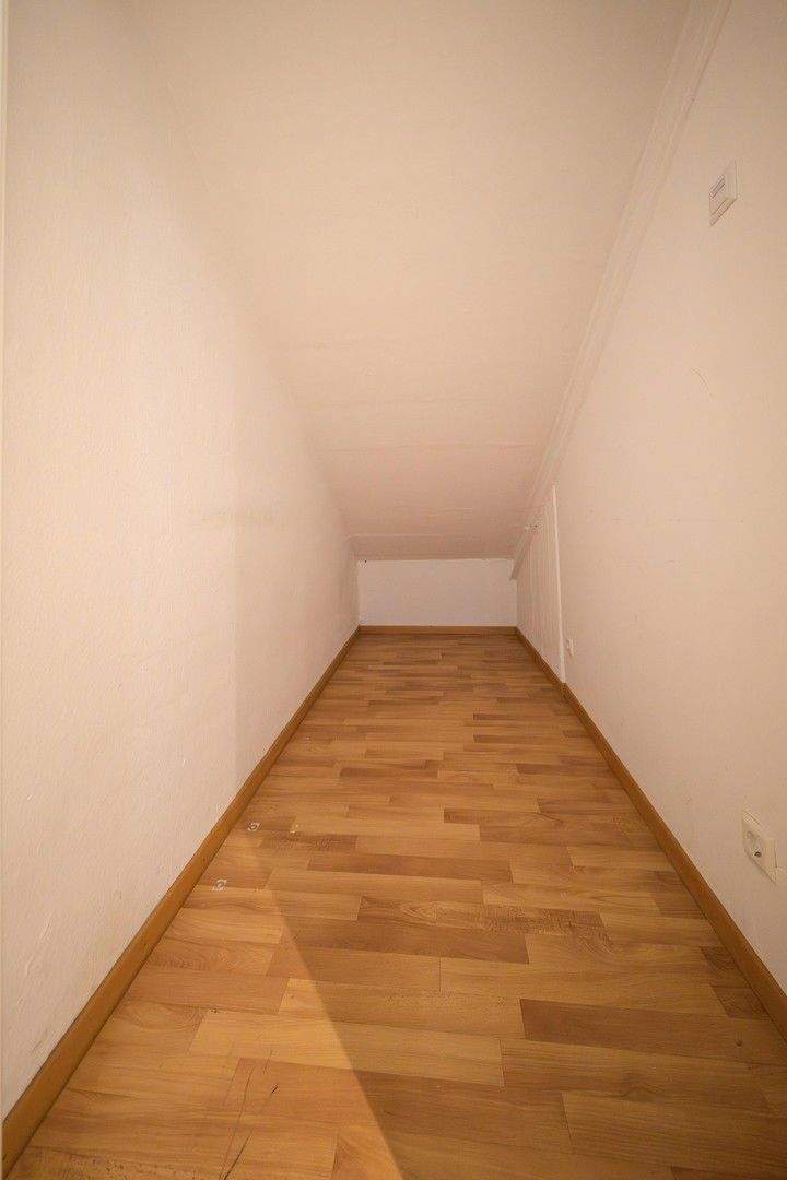 Spacious 3-Room Apartment with Additional Living Area – Stuttgart-Nord