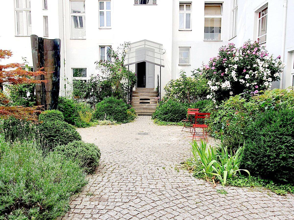 Luxury 4-Room Fully Furnished Apartment with Two Bathrooms – Charlottenburg, Berlin