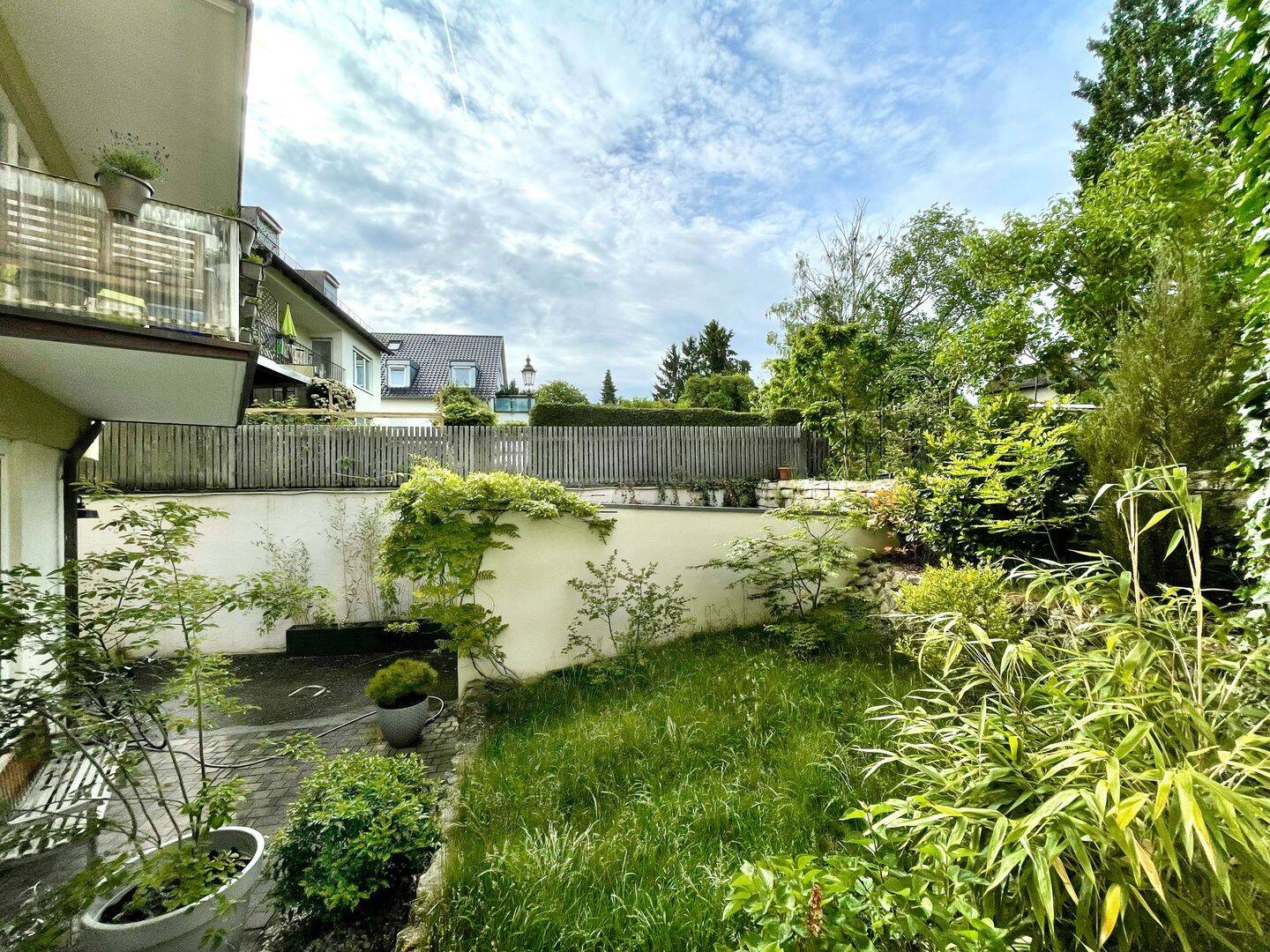 Fully Furnished 3-Room Apartment