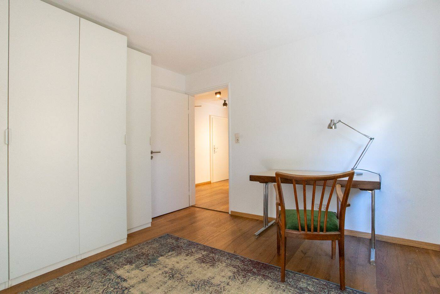 Fully Furnished 3-Room Apartment