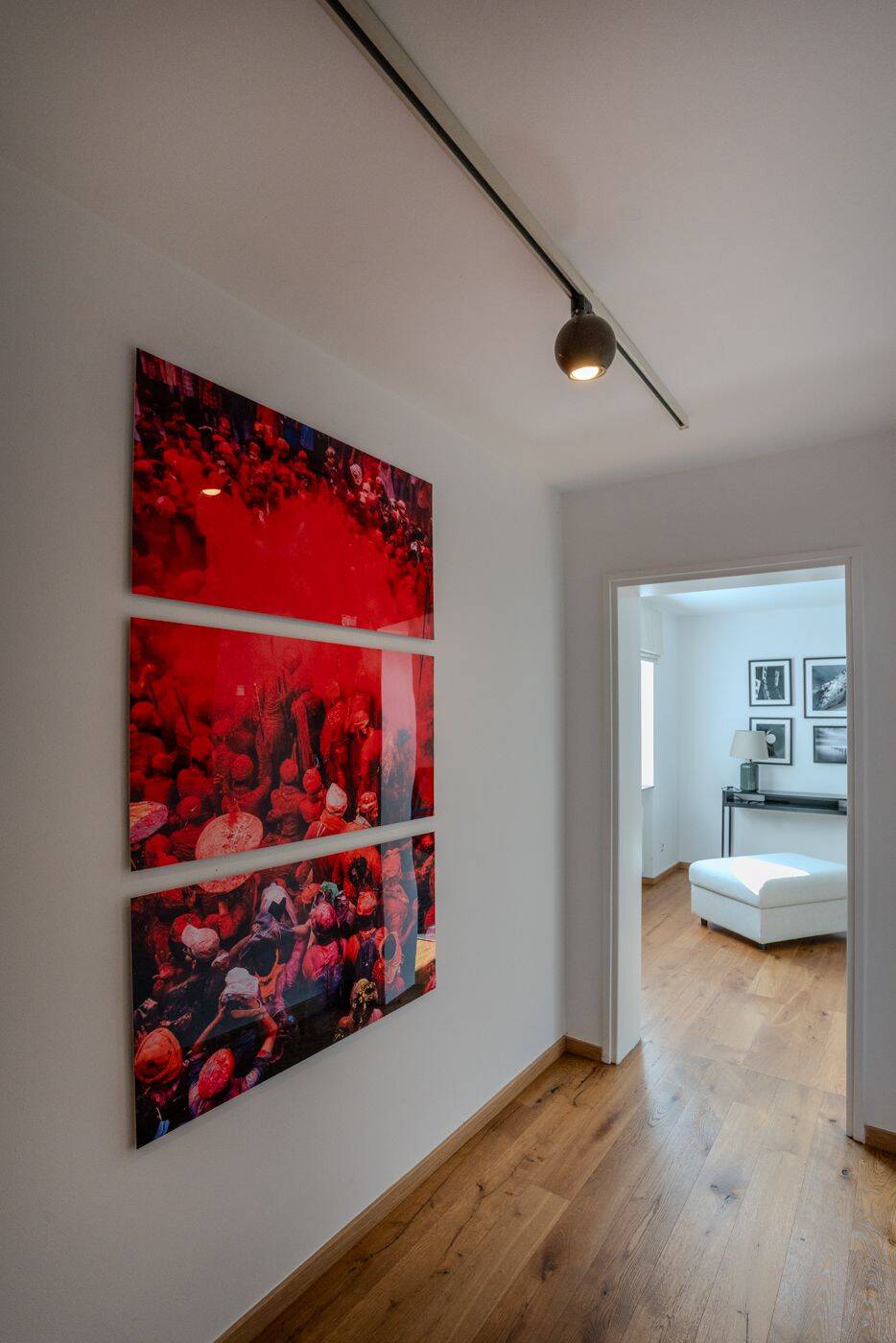 Fully Furnished 3-Room Apartment