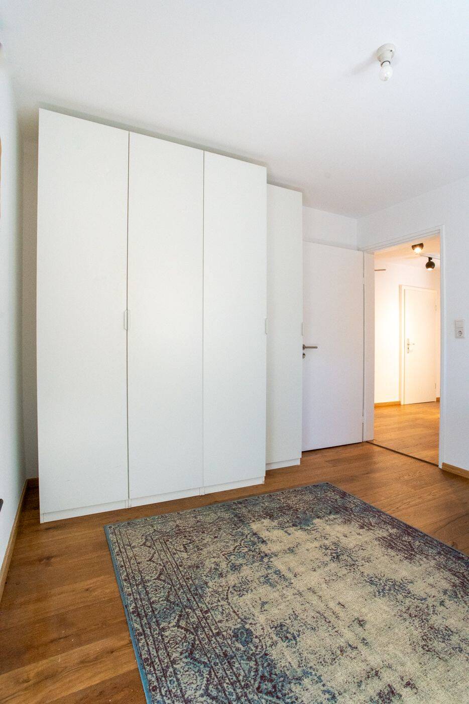 Fully Furnished 3-Room Apartment