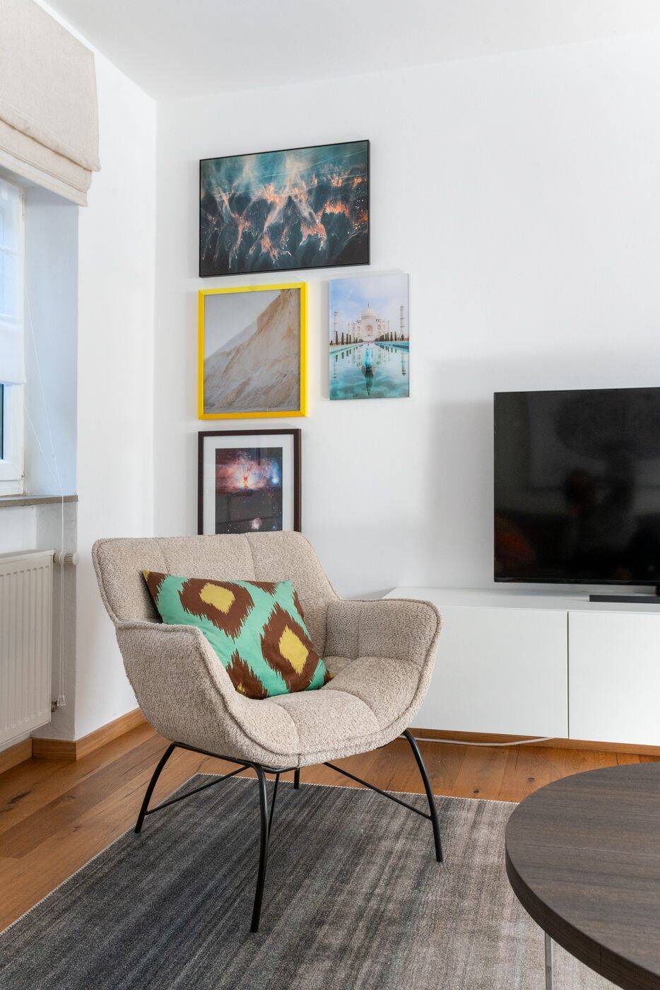 Fully Furnished 3-Room Apartment