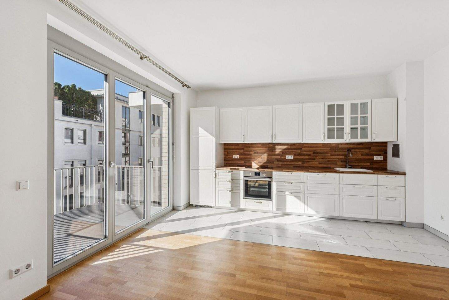 Luxury 3-Room Apartment with Balcony & Underfloor Heating – Viktoria Quartier, Berlin