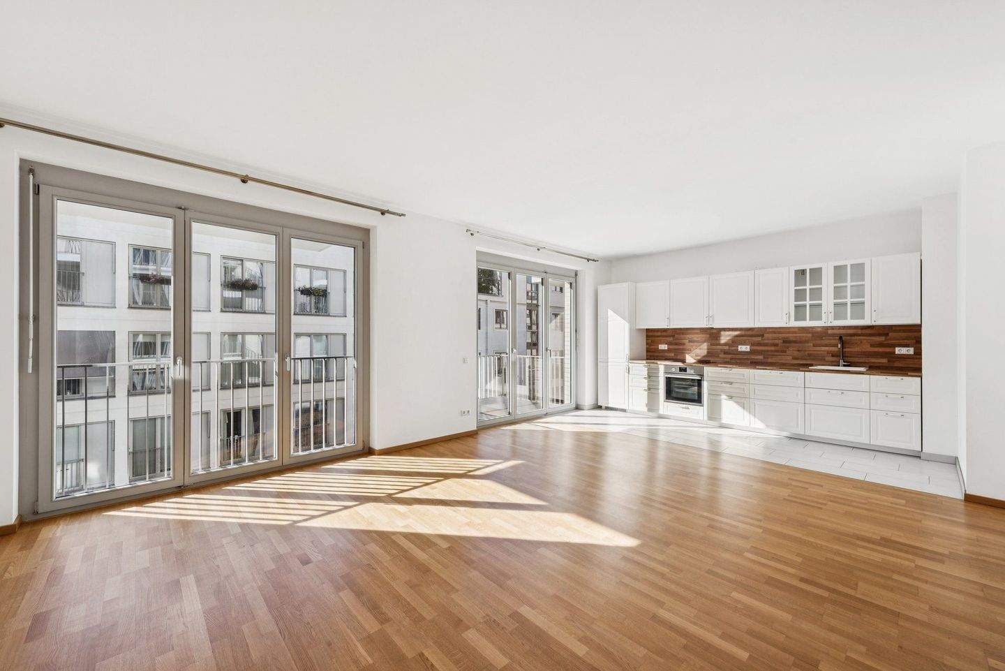 Luxury 3-Room Apartment with Balcony & Underfloor Heating – Viktoria Quartier, Berlin