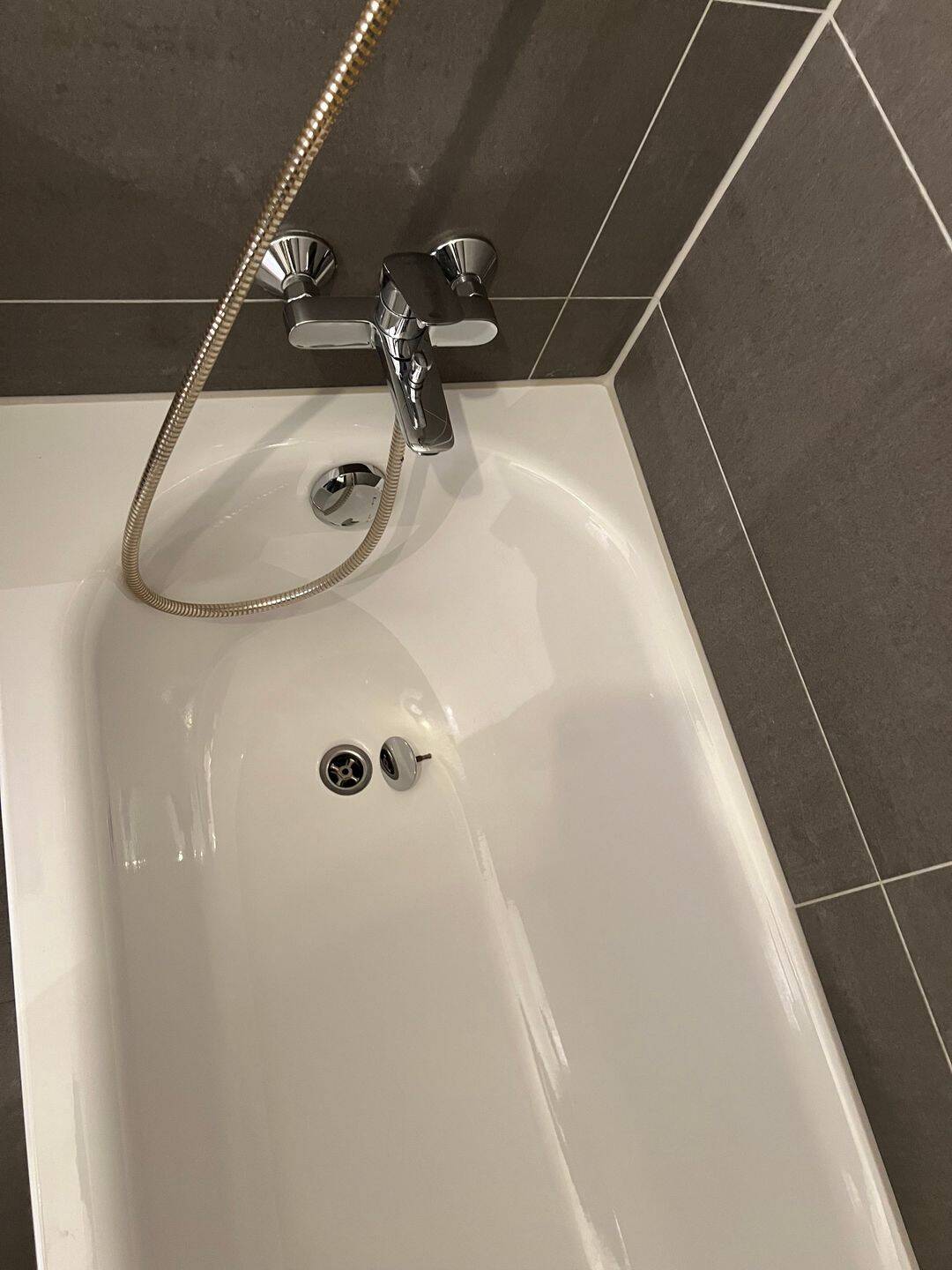 Modern Renovated Studio Apartment in Schwabing-West