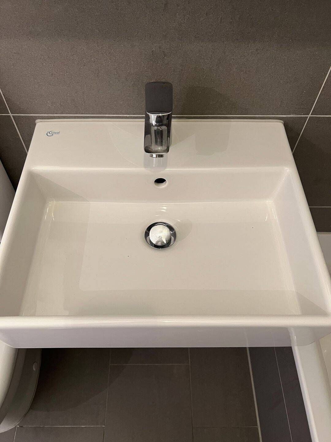 Modern Renovated Studio Apartment in Schwabing-West