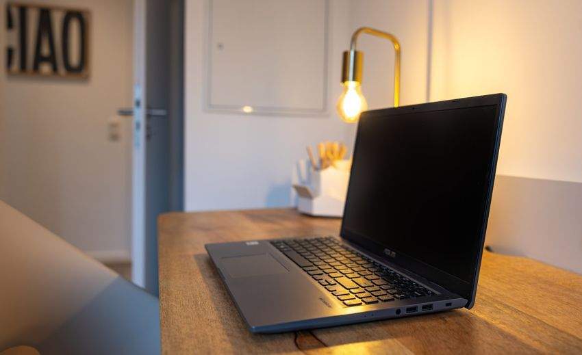 Stylish 3-Room Apartment with Parking & Elevator – Fully Renovated in Maxvorstadt, Munich