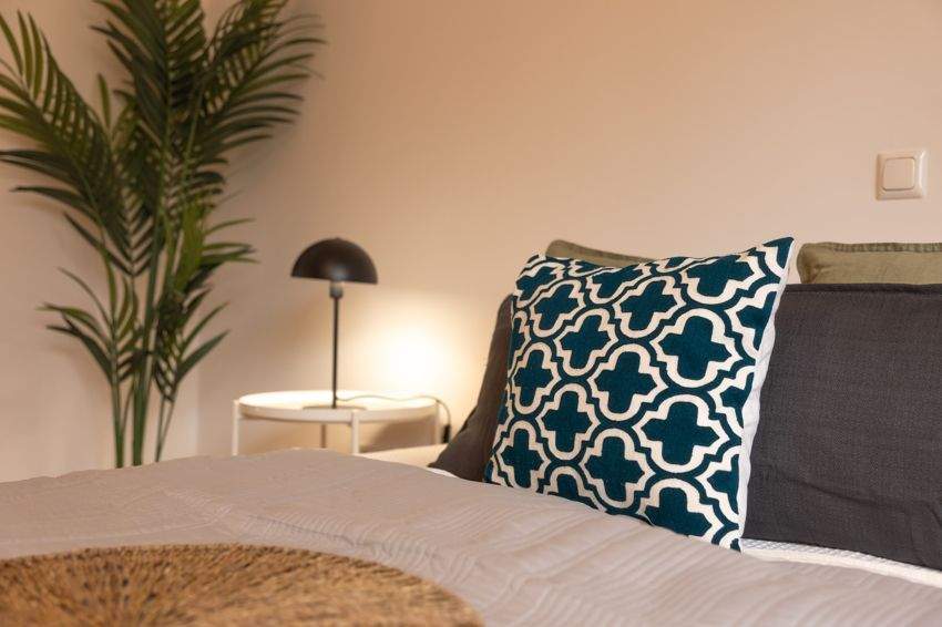 Stylish 3-Room Apartment with Parking & Elevator – Fully Renovated in Maxvorstadt, Munich