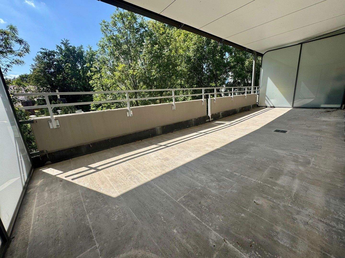 Spacious 2-Room Apartment with Balcony & Parking – Au-Haidhausen, Munich